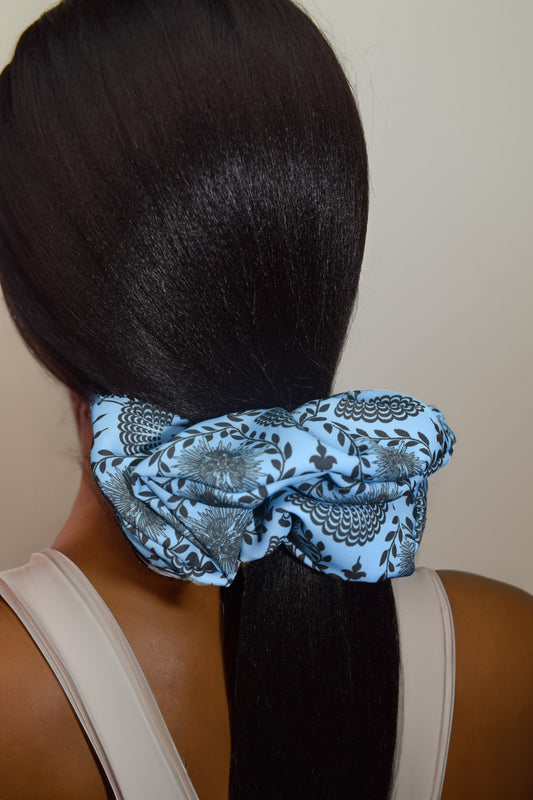 Sky Blue Carnival Lady Print Scrunchie in Jumbo