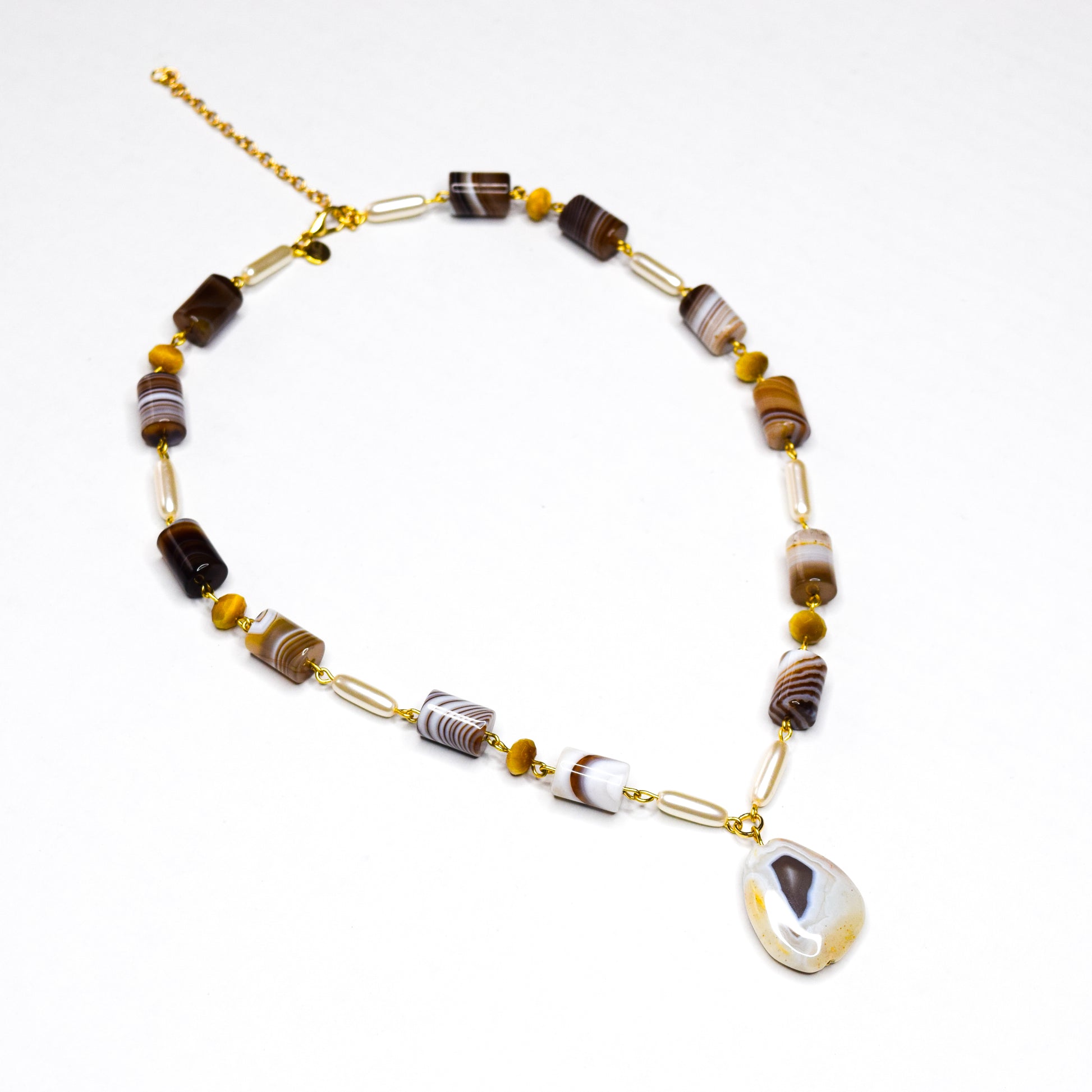 SOLENNEAGATE_PEARLNECKLACEBYAYITICHERIE-1