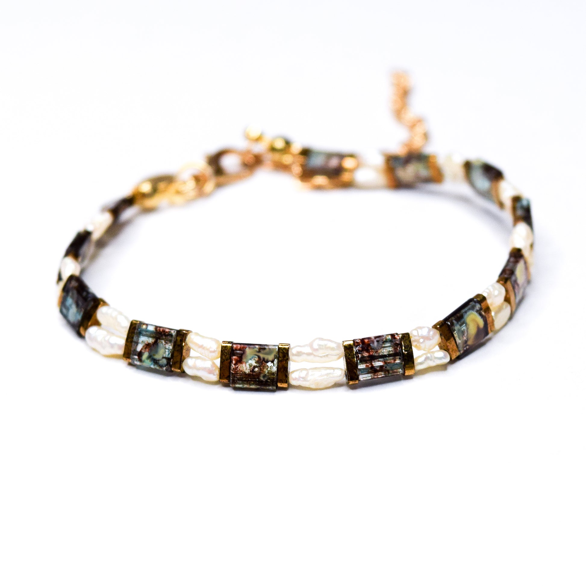 TI TREZO_FRESHWATER_AND_TILA_BEADS_DESIGN_10_BY_AYITI_CHERIE-1