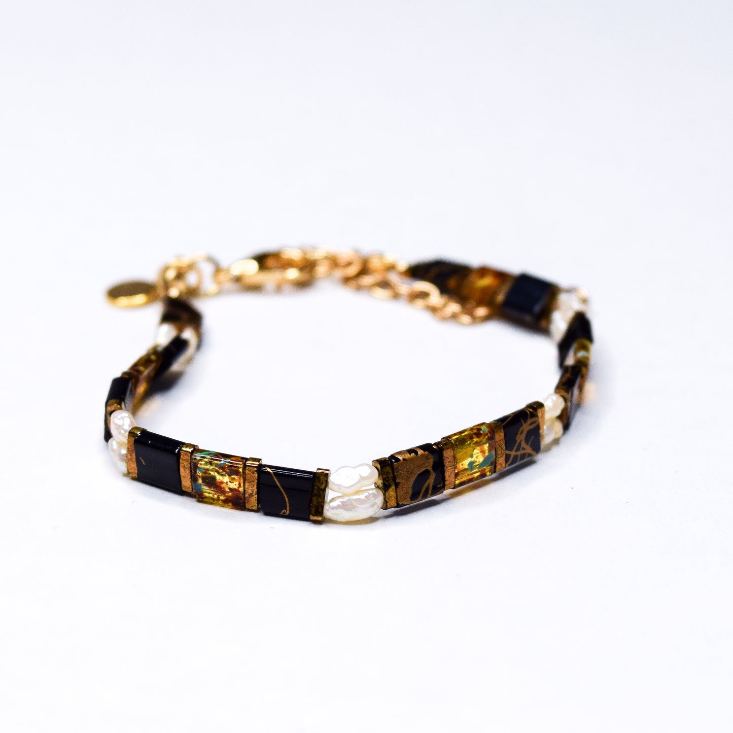 TI TREZO_FRESHWATER_AND_TILA_BEADS_DESIGN_5_BY_AYITI_CHERIE-1