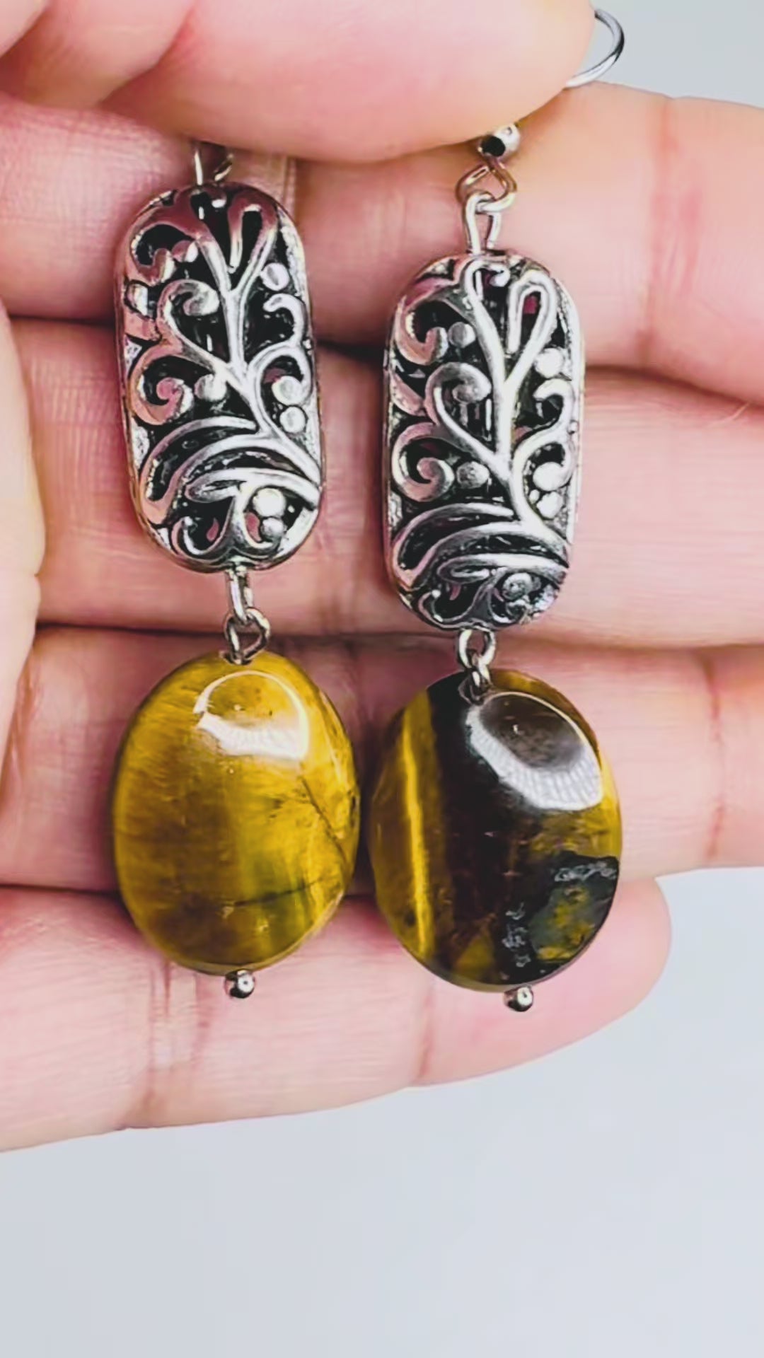 FRANCILATIGERSEYEEARRINGSBYAYITICHERIE