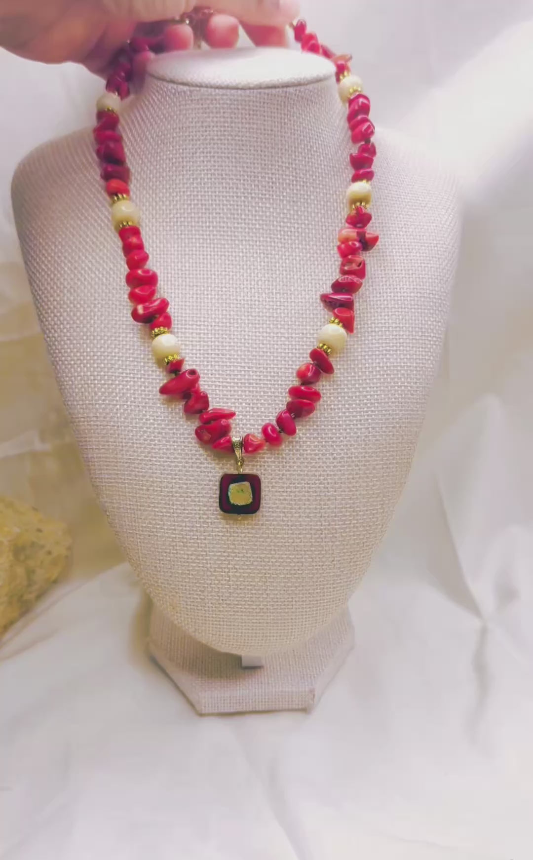 MARLISE_REDCORAL_BONENECKLACEBYAYITICHERIE-1-3